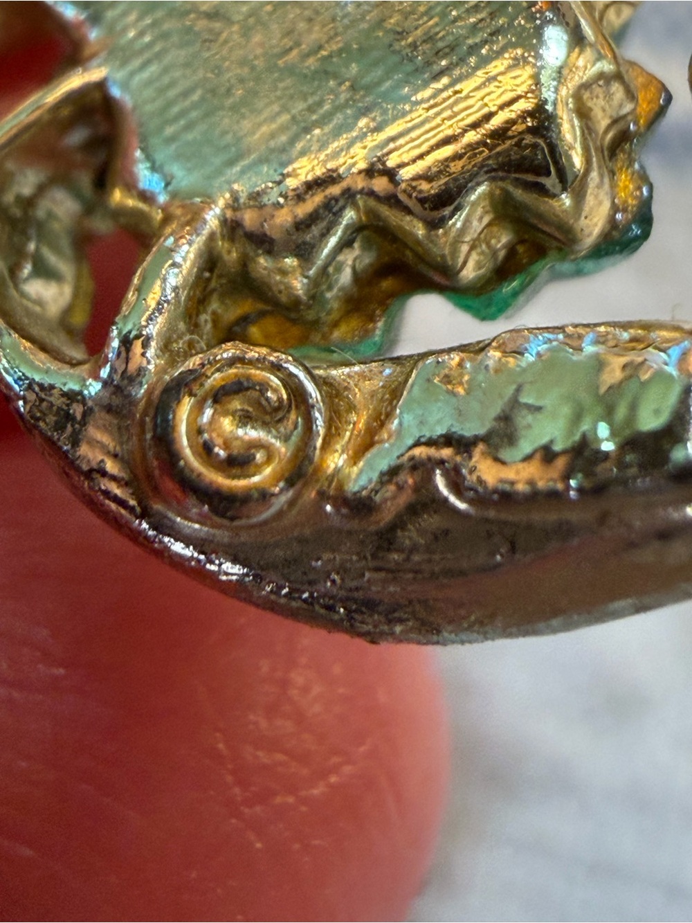 Coro Brooch Pin Teal Green Iridescent Molded Glass Flowers Gold Tone 1960s - Picture 5 of 7